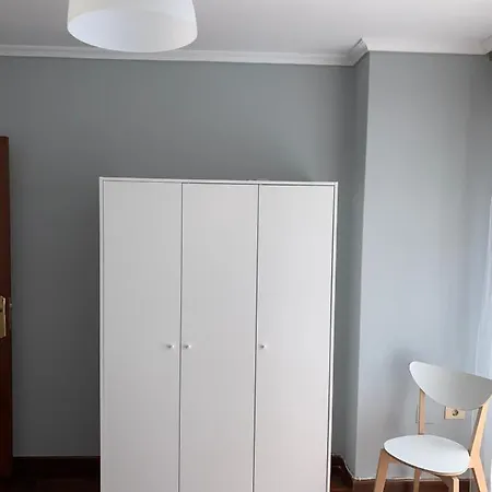 Piso En El Malecon De Riveira Con Vistas A Rias Baixas. Ideal Familias. 140m